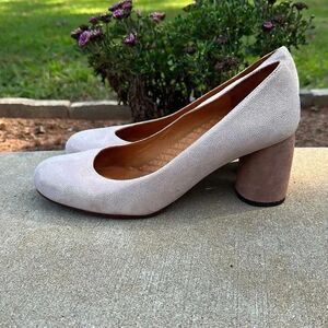 Chie Mihara Pink Pumps